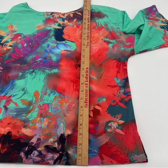 Soft Surroundings Floral Print Boxy Blouse – Size M – Colorful 3/4 Sleeve Top - Picture 9 of 11